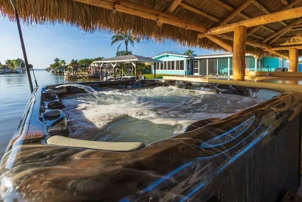 Hot Tub on the Canal