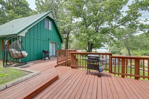 Exterior | Gas Grill
