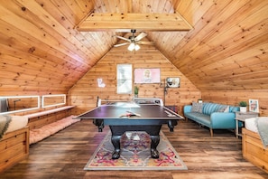 Male-Up Bar, Ping Pong, Pool