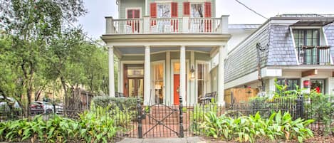 New Orleans Vacation Rental | 1BR + Loft | 2BA | Stairs to Access | 1,000 Sq Ft