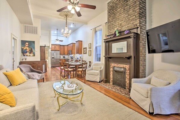 New Orleans Vacation Rental | 3BR | 2BA | 5 Stairs to Access | 1,400 Sq Ft