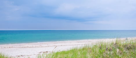 Private path to East Sandwich Beach