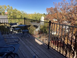 deck/balcony overlooking yard