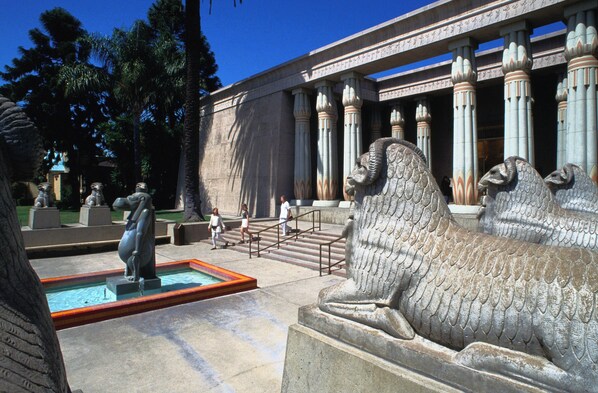 Rosicrucian Egyptian Museum