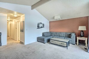 Living Room | Main Floor