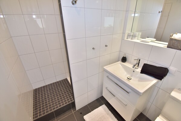 Duschbad/WC