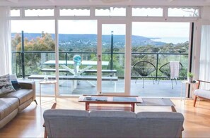 Beautifully renovated Anglesea original beach house