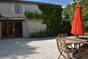 Front of la Petite Bergerie - 3 bedroom