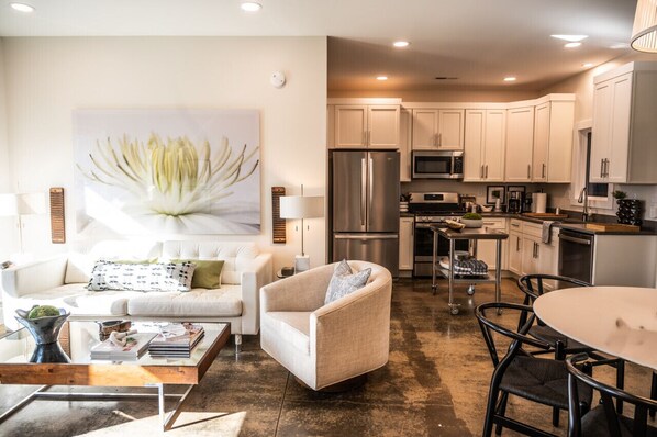 Living Room/Kitchen