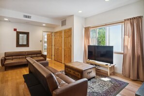 floor plan-living area-dsc02812