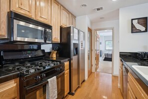 floor plan-kitchen-dsc02797