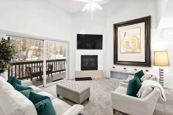 Modern elegance awaits in this beautifully decorated and spacious 3-bedroom condo in the heart of Park City Mountain Resort.