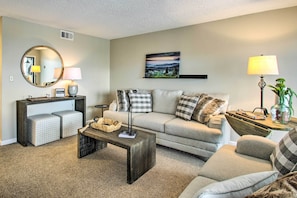 Living Room | Smart TV