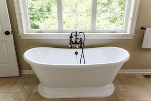 Master bath 