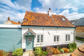 The Beekeeper's Cottage, Barney: Front elevation of the cottage