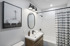 Modern, luxurious bathrooms