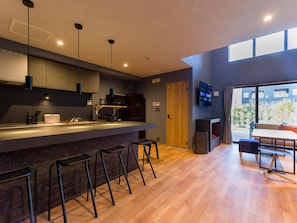 [Pets allowed / whole rental villa] Kitchen area and high table