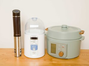 【料理好きのためのヴィラ】調理器具類（鍋・低温調理器・電気鍋）