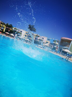 Piscines extérieures pour la résidence 