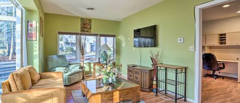 Wilmington Vacation Rental | 1BR | 1BA | 1,000 Sq Ft | Step-Free Access