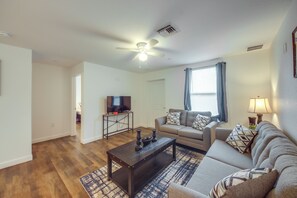 Living Room | Free WiFi | Smart TVs | DVD Player
