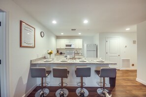 Kitchen | Breakfast Bar | Basic Cooking Essentials