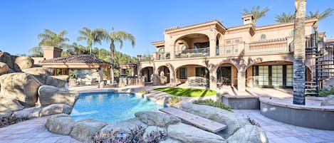 Paradise Valley Vacation Rental | 5BR | 7.5BA | Step-Free Access | 7,338 Sq Ft