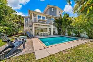 4 bedroom home with heated private pool