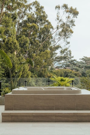 Private Jacuzzi & Terrace.