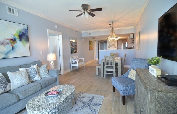 Living Room | Dining Room | Kitchen