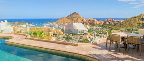 Poolside with incredible ocean view of Cabo San Lucas