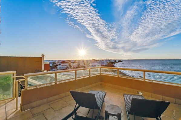 Balcony 1.6