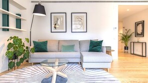 Brand new and spacious apartment with plenty of Lisbon's natural lights. This beautiful apartment, in the heart of Lisbon, will provide you with everything you may need for a relaxing stay #lisbon #airnblisbon #portugal #spacious