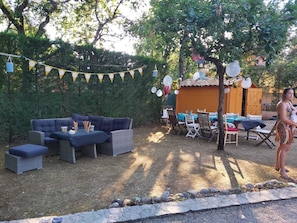 Outdoor dining