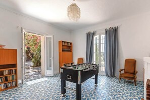 Game room