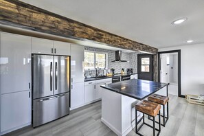Kitchen | Cooking Basics Provided