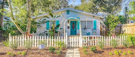 St Augustine Vacation Rental | 3BR | 2BA | Stairs Required | 1,132 Sq Ft