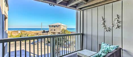 Carolina Beach Vacation Rental | 1BR | 1BA | 680 Sq Ft | Steps Required