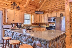 Kitchen | 1st Floor | Drip/Single-Serve Coffee Maker | Dishwasher
