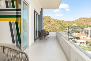 Condo - Image 5