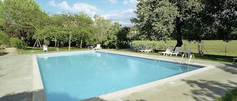 Holiday Home Swimming Pool