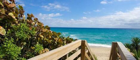 Minutes away from the beach for you perfect Florida vacation getaway!