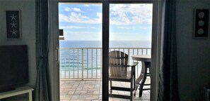 Enjoy this view each & everyday during your stay. Salt water heals everything. 