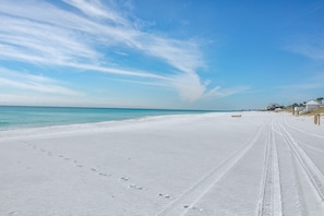 Emerald Green Water and White Sugar Beaches