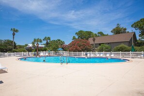 Sparkling Pool Close By
