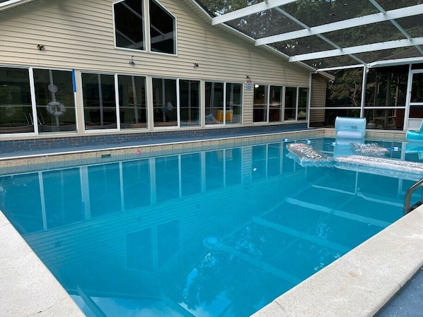 Clean and clear 16'X32' swimming pool, with option to be heated