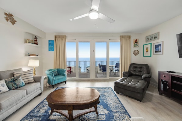 Laketown Wharf 1816 Living Area with Gulf Views