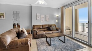 Ocean Villa 404 Living area with gulf views