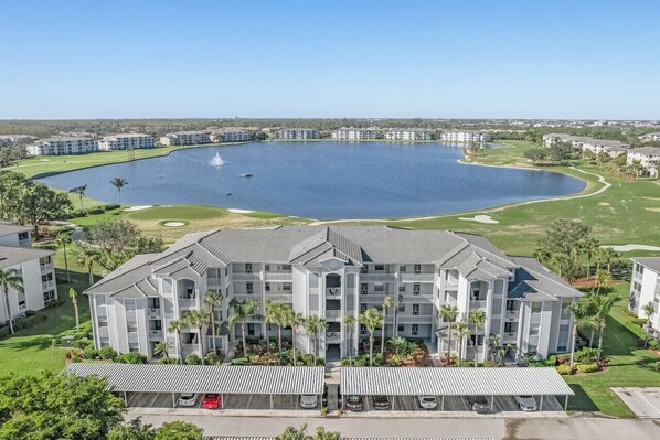 Covered parking and beautiful vistas in beautiful Fort Myers