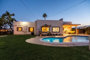 Beautiful backyard, new pebble tech pool